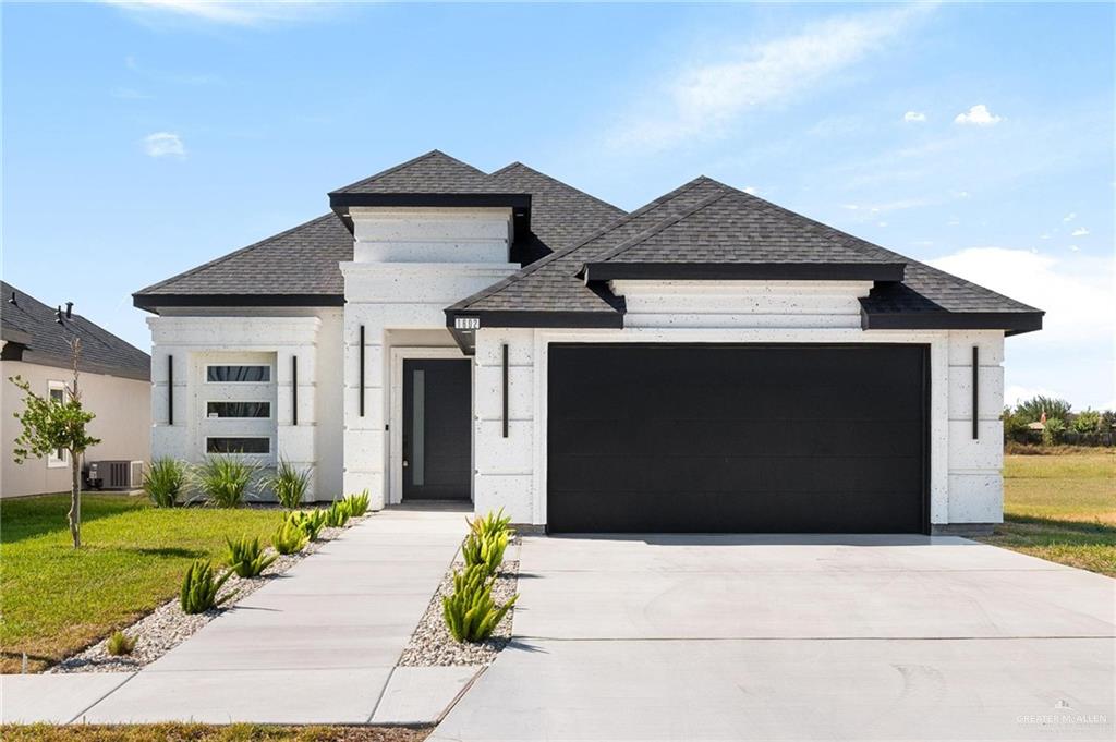 Photo 1 of 1602 Foxtail Street, Donna