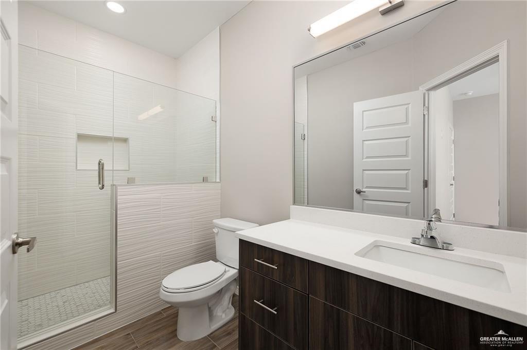 Photo 5 of 4216 Walnut Street #1