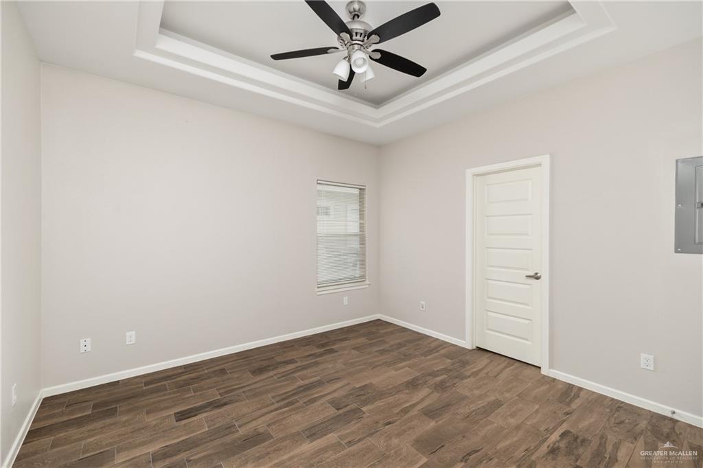 Photo 5 of 1909 Jackson Avenue #4