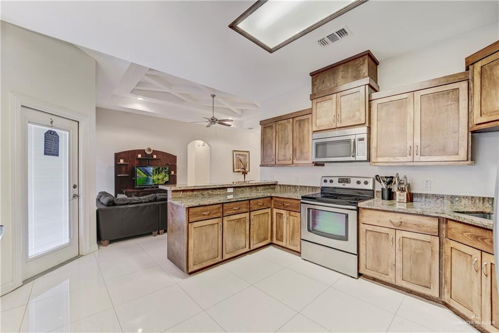 Photo 7 of 2510 Driftwood Court