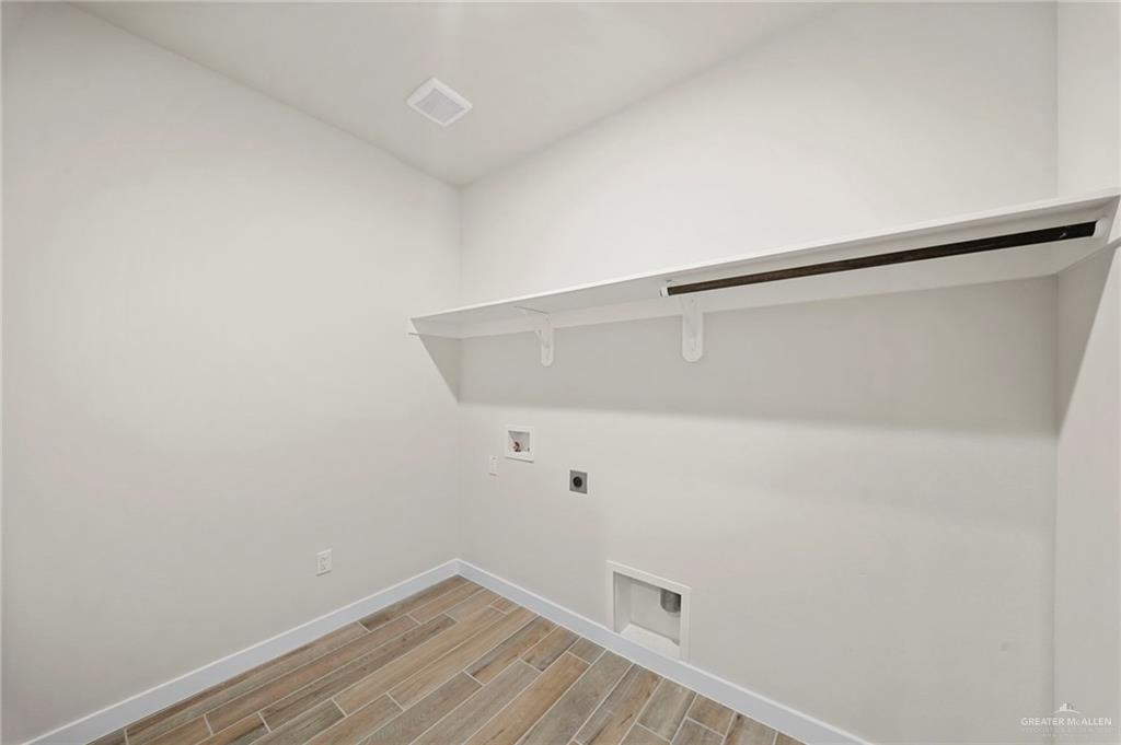 Photo 12 of 5009 Nerine Avenue