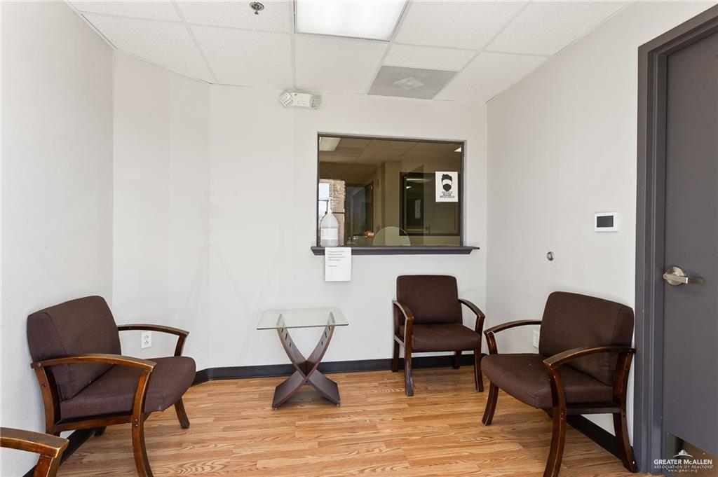 Photo 6 of 701 Trinity Street