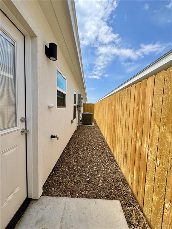 Photo 11 of 3004 Driftwood Street #2