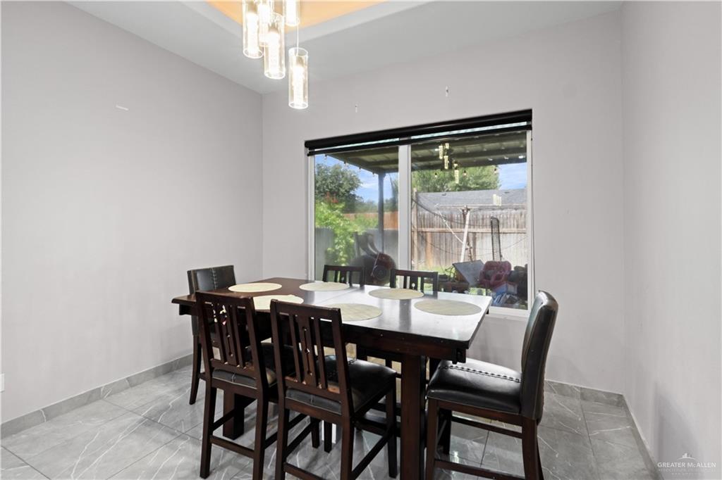 Photo 6 of 2809 Silver Oak Avenue