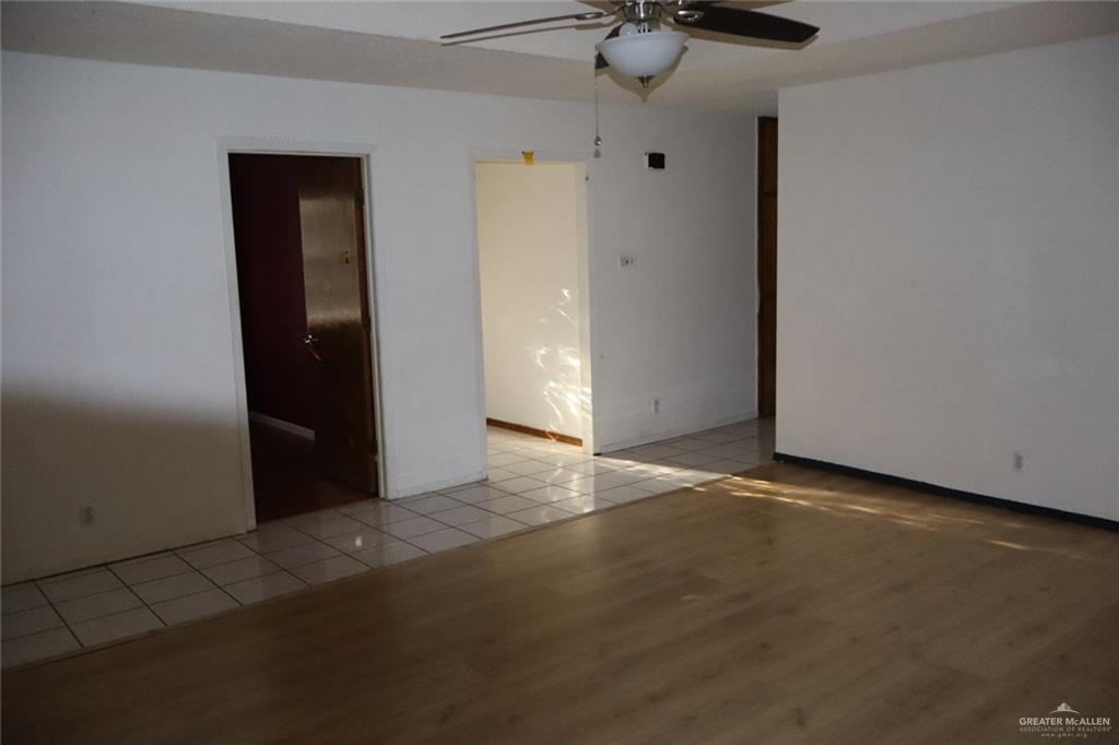 Photo 5 of 27 Las Palmas Road