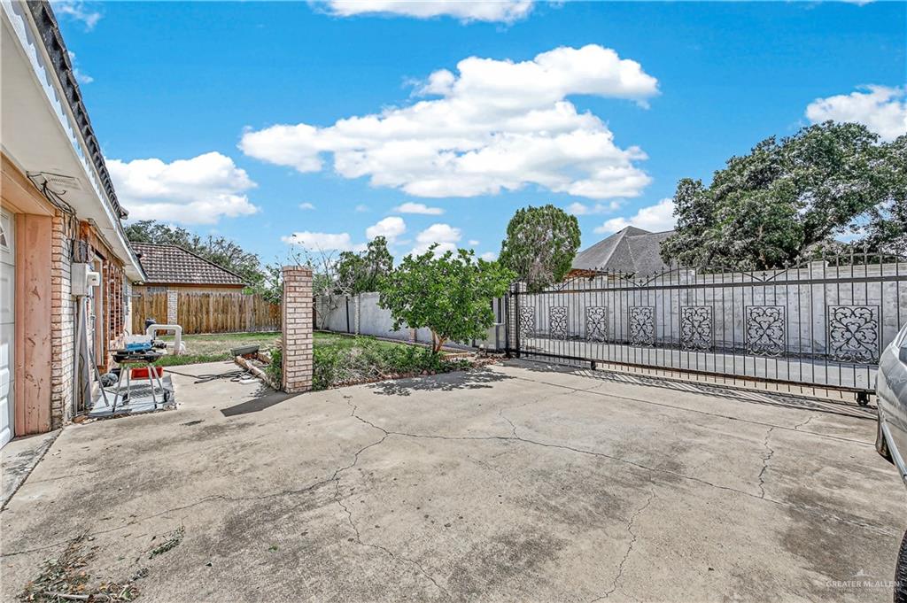 Photo 19 of 405 Shasta Avenue