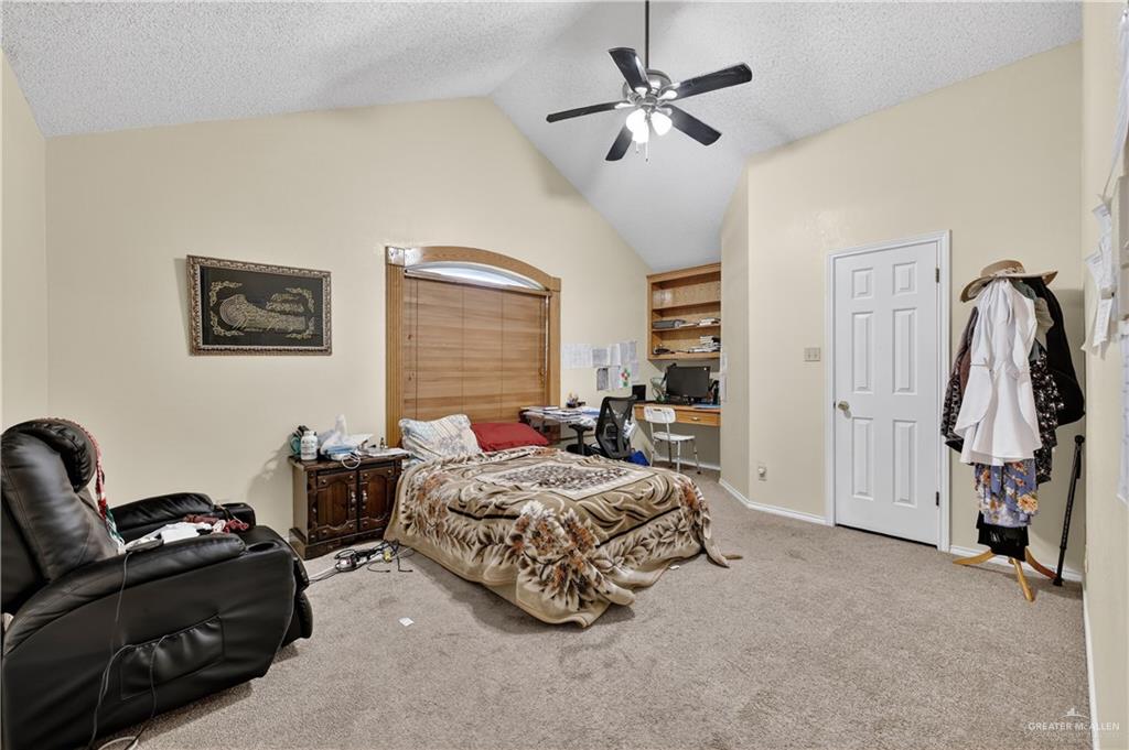 Photo 4 of 405 Shasta Avenue