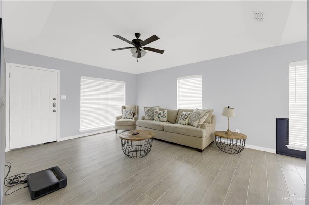 Photo 3 of 1604 Avocet Avenue #A