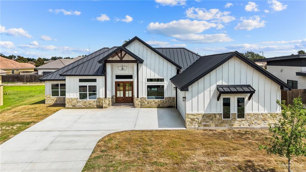 Single Family home at 1124 Bella Vista, Weslaco, Texas