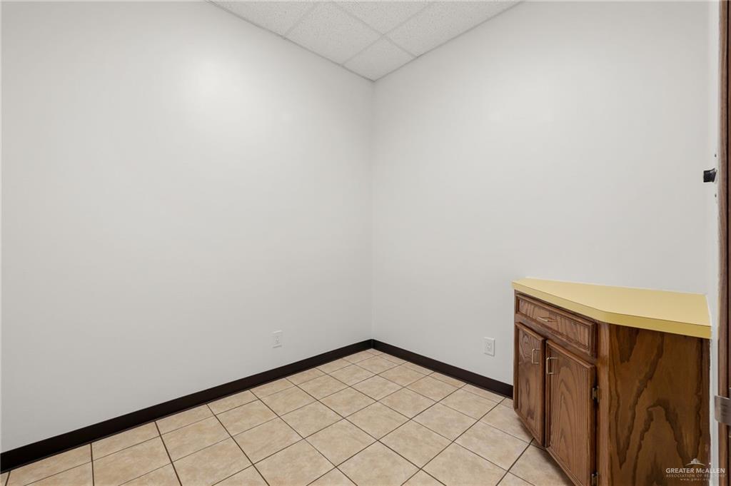 Photo 12 of 1022 Griffin Parkway #104 B