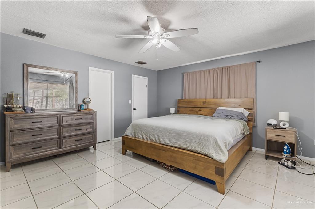 Photo 11 of 513 Upas Avenue