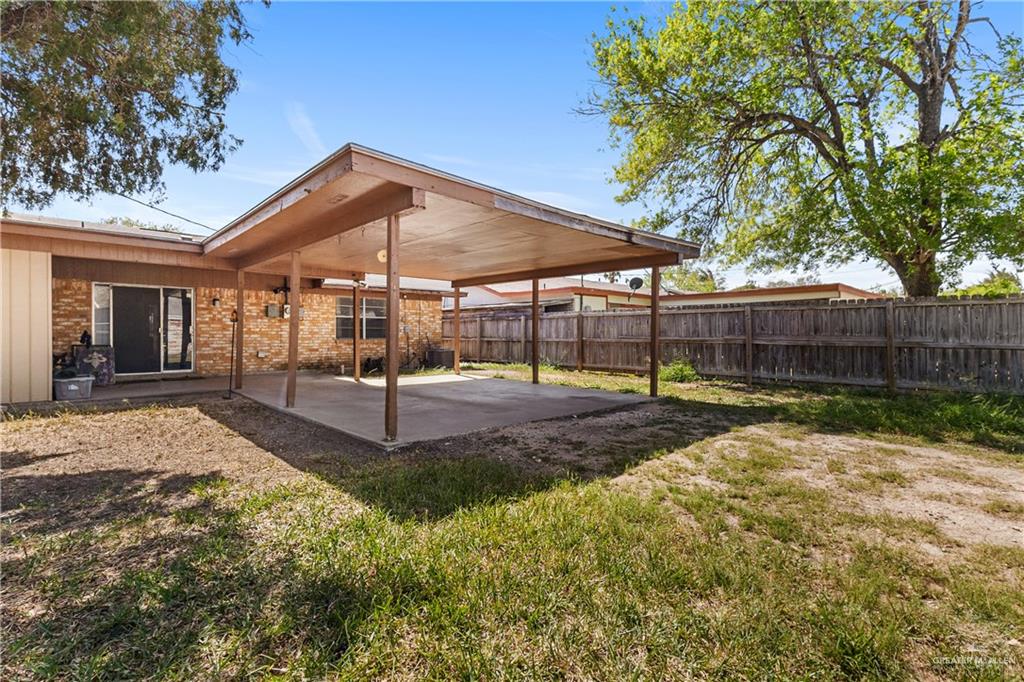 Photo 4 of 513 Upas Avenue