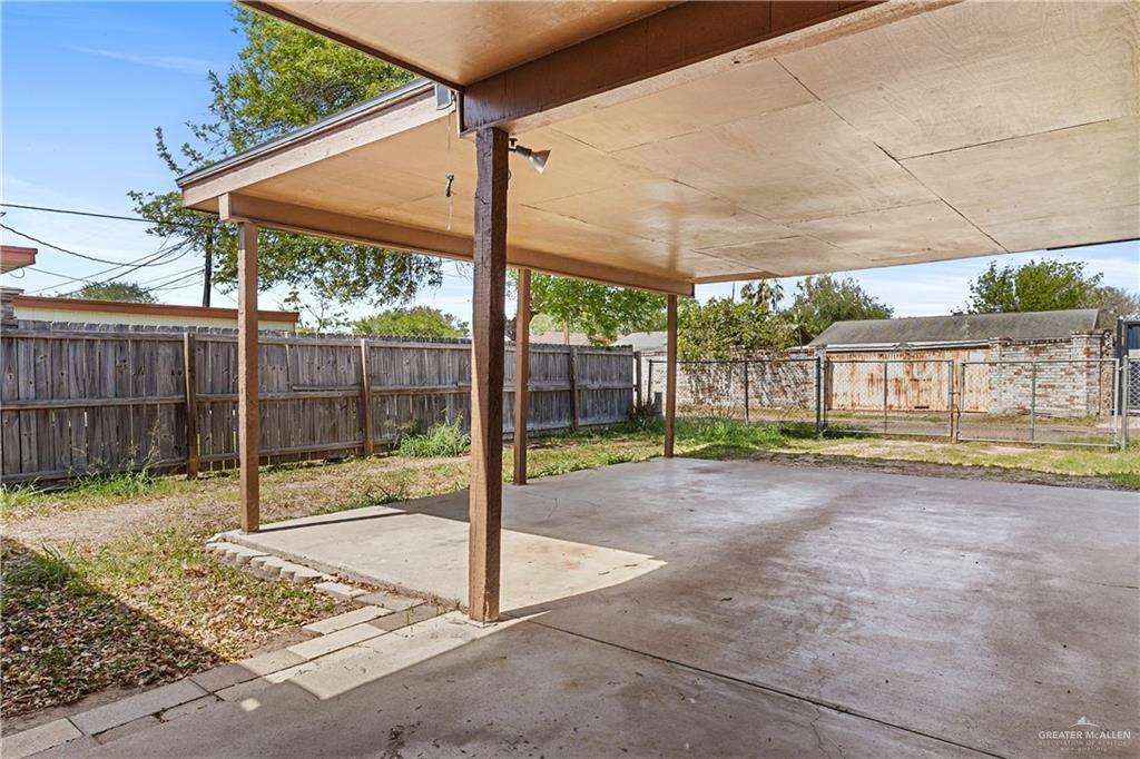 Photo 6 of 513 Upas Avenue
