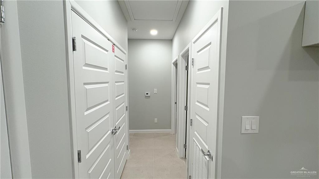 Photo 9 of 612 Oriole Road