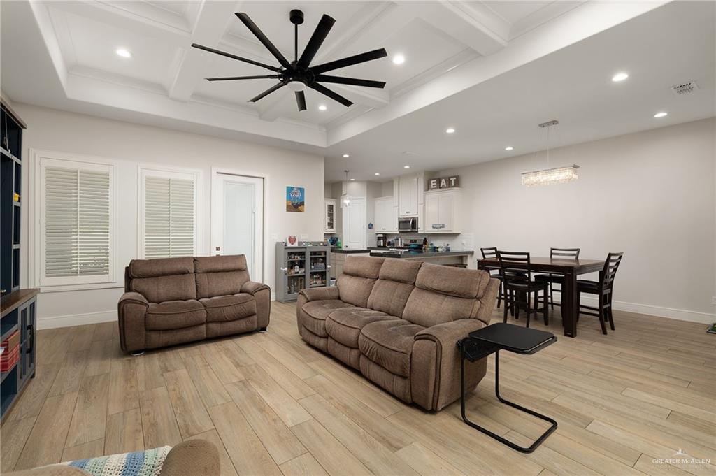 Photo 5 of 2110 Thacker Lane