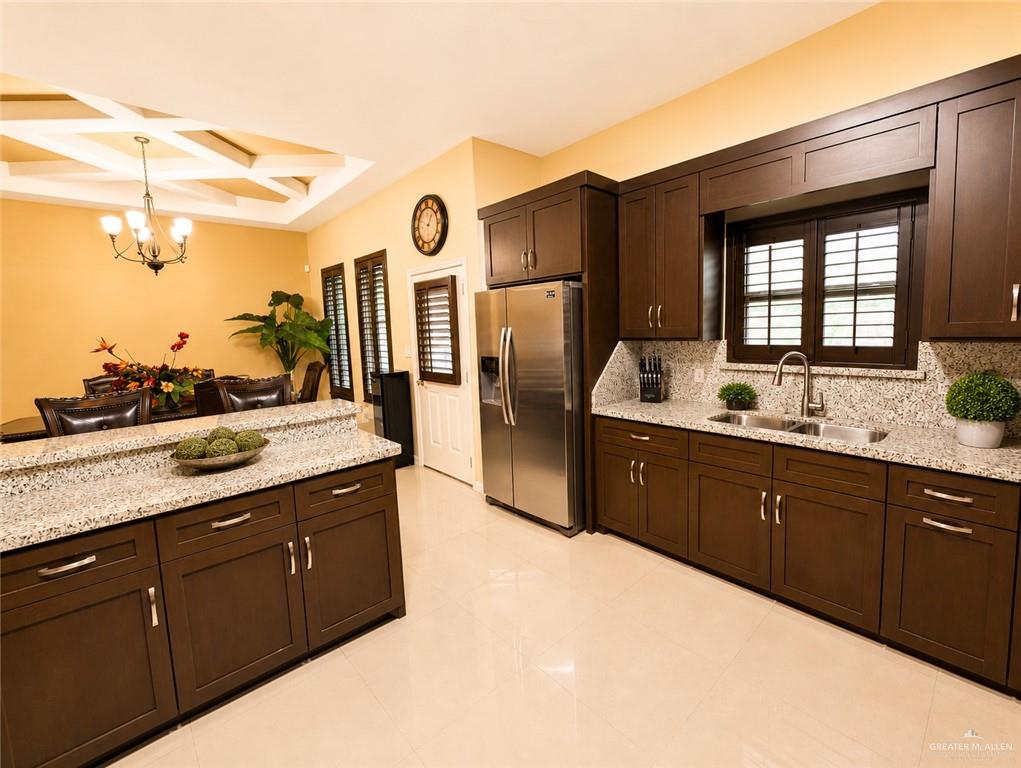Photo 10 of 5425 San Diego Drive