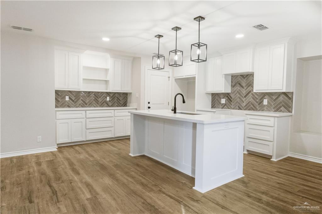 Photo 13 of 129 Tamarack Avenue