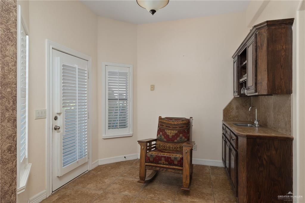 Photo 9 of 682 Alto Bonito Street
