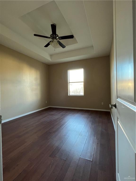 Photo 12 of 304 Mockingbird Avenue