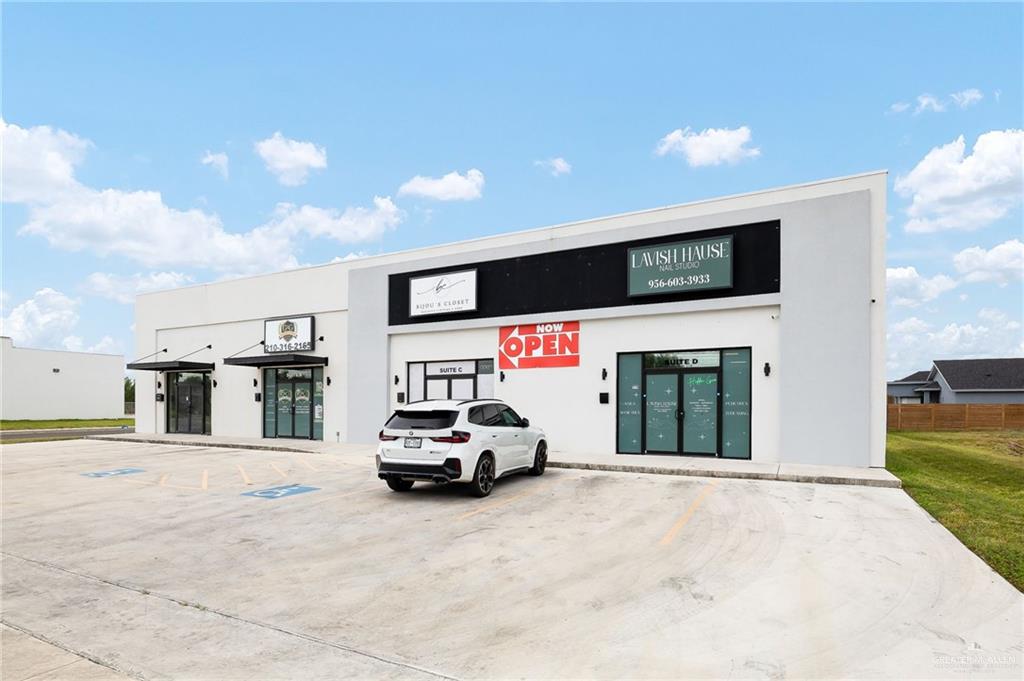 Photo 5 of 4522 Raul Longoria Road
