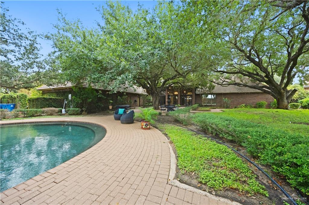 Photo 16 of 2421 Sendero Avenue
