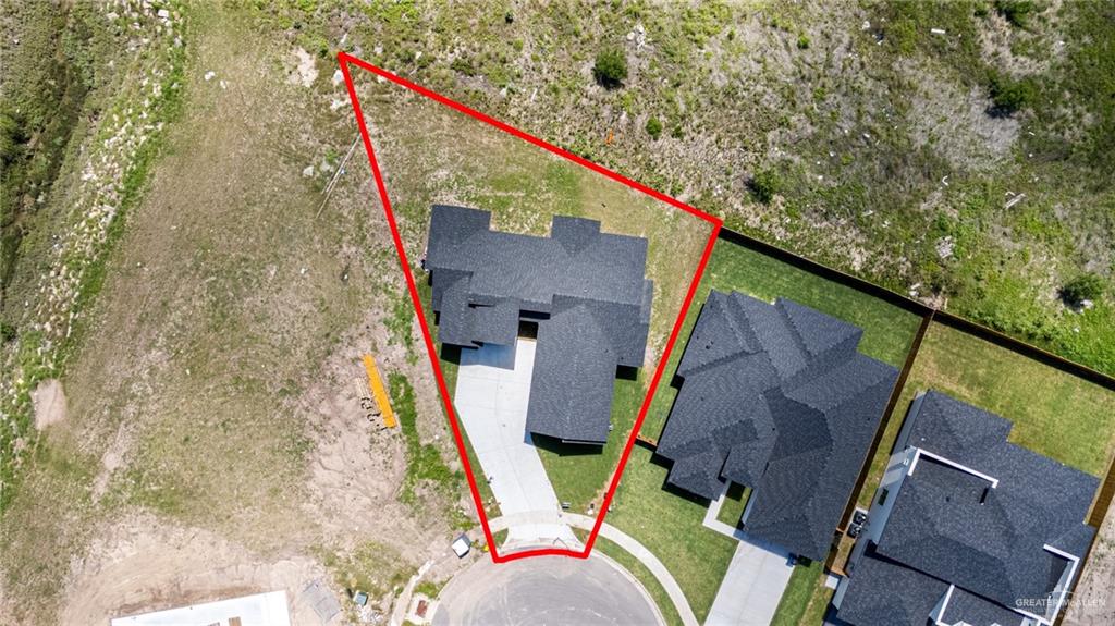 Photo 7 of 526 Oriole Drive