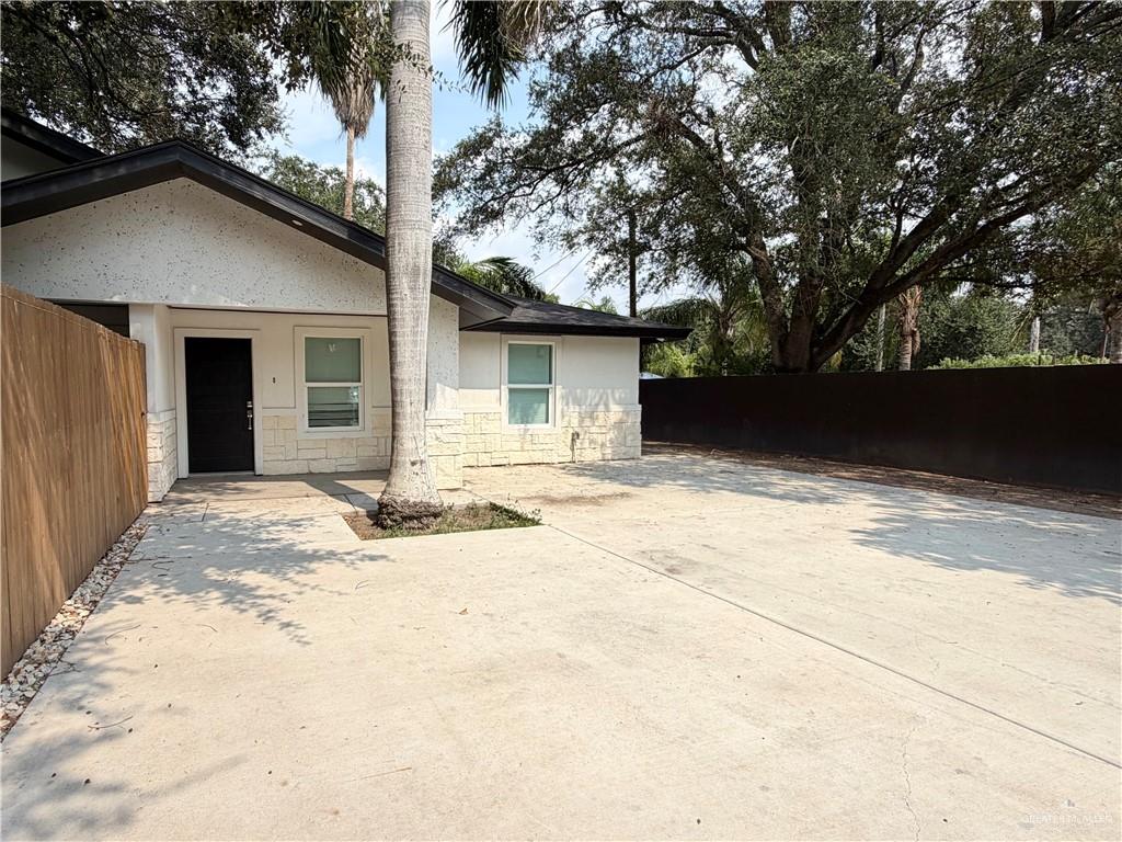 Photo 1 of 2930 Sugarcane Drive, Weslaco