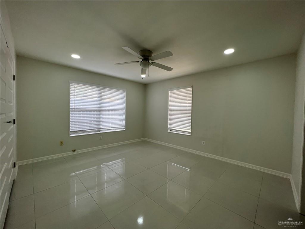 Photo 21 of 415 17th Street