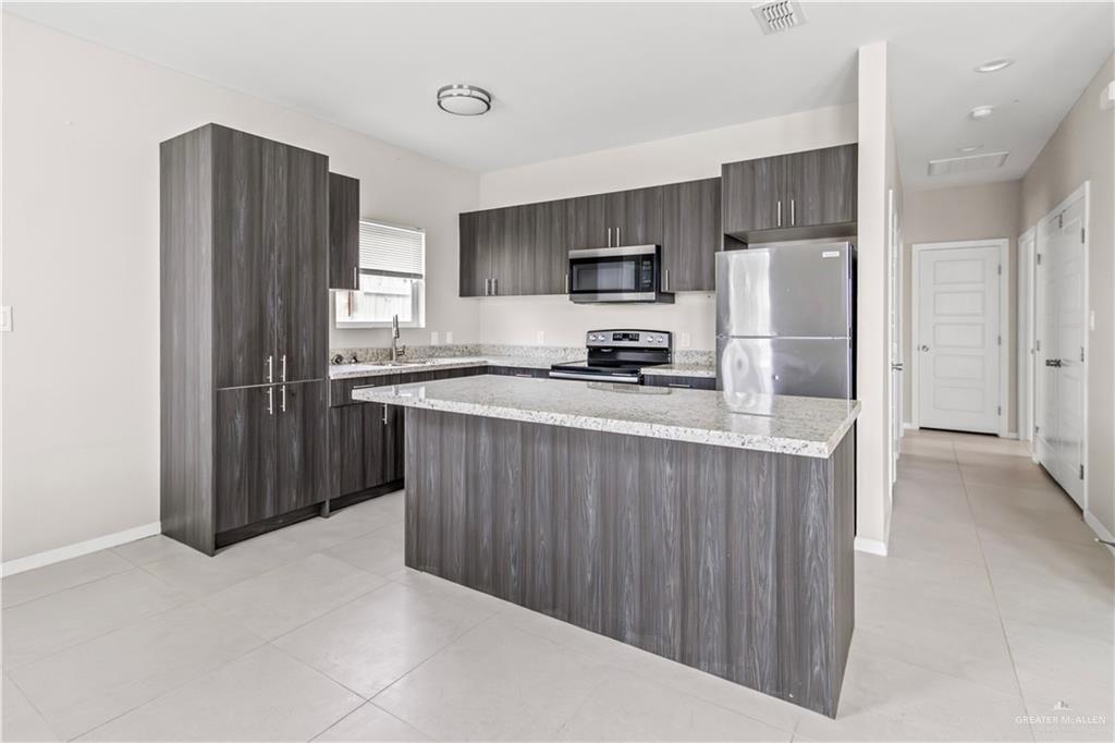 Photo 2 of 1405 Alta Vista Drive #1