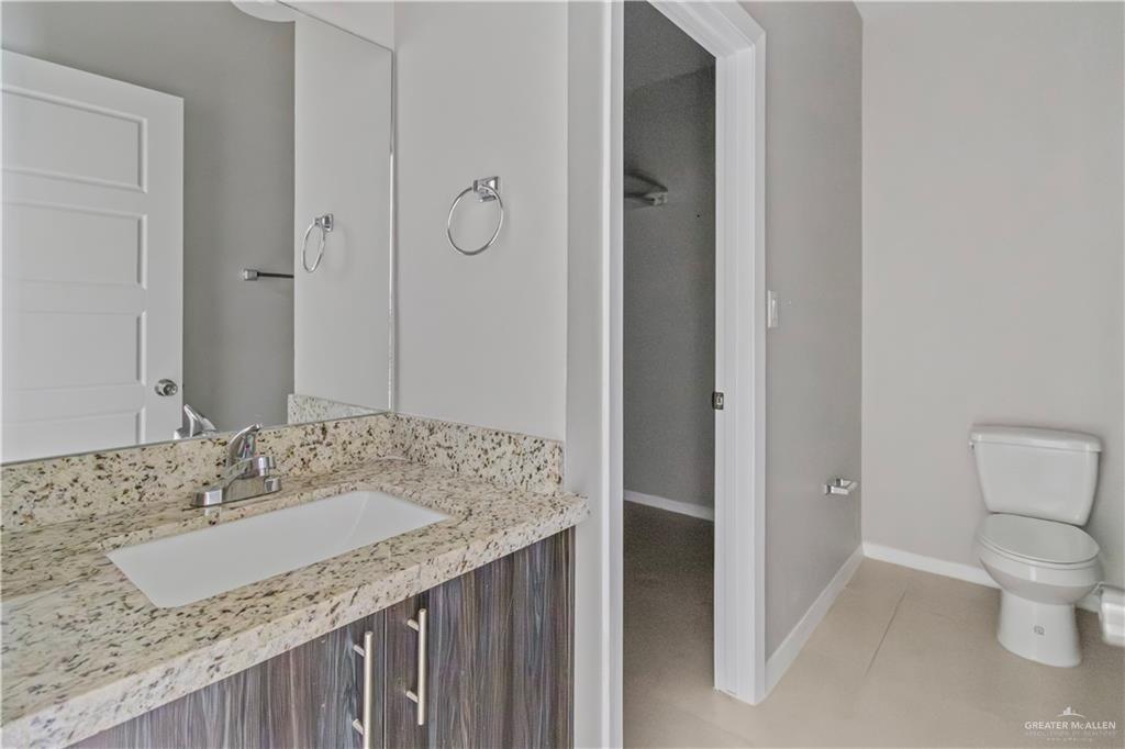 Photo 8 of 1405 Alta Vista Drive #1
