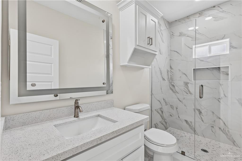 Photo 11 of 3418 Pinehurst Street