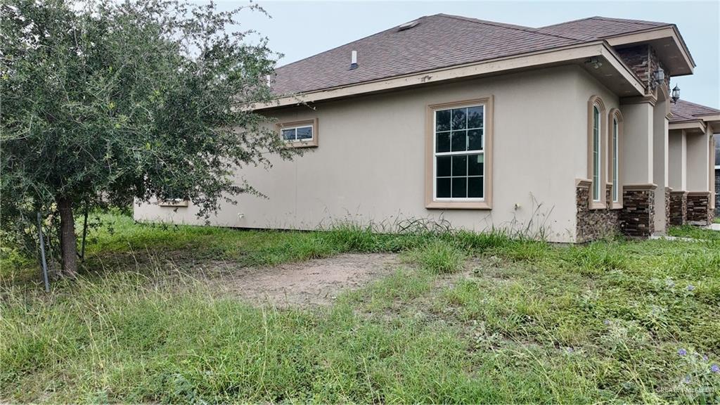 Photo 3 of 703 Linares Street