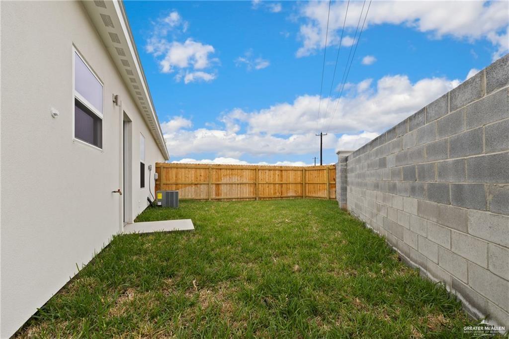 Photo 19 of 2302 37th Lane #2