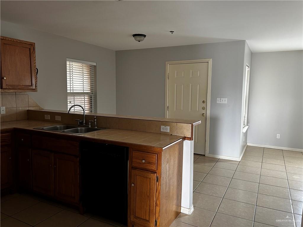 Photo 4 of 2901 Whitewing Avenue #5