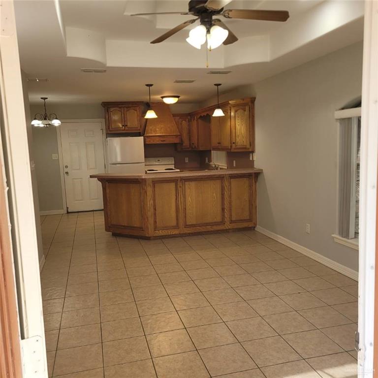 Photo 2 of 2321 Candlelight Lane #1