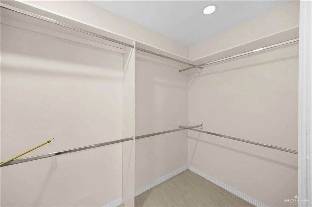 Photo 10 of 2308 San Pascual Street