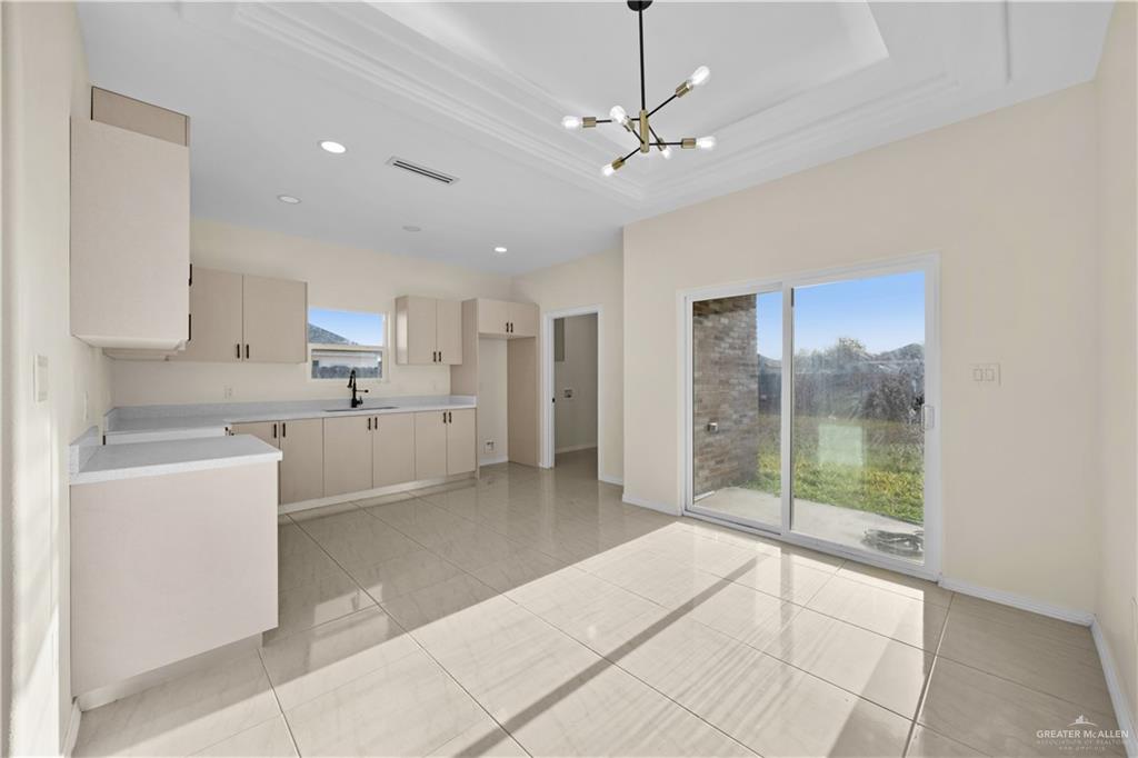 Photo 5 of 2308 San Pascual Street