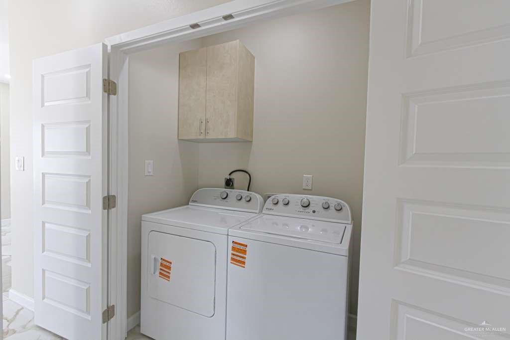 Photo 9 of 409 Emerald Avenue