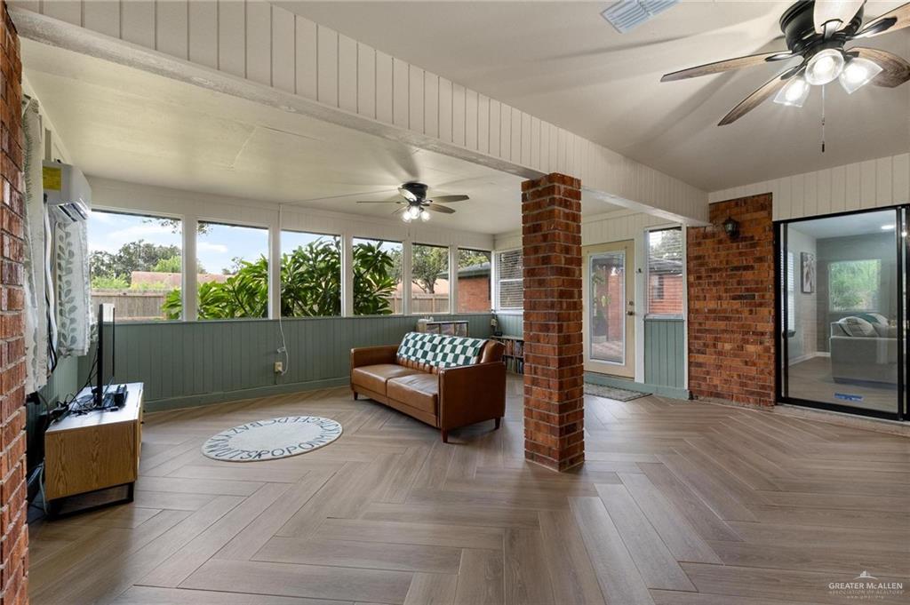 Photo 13 of 1614 Walnut Court