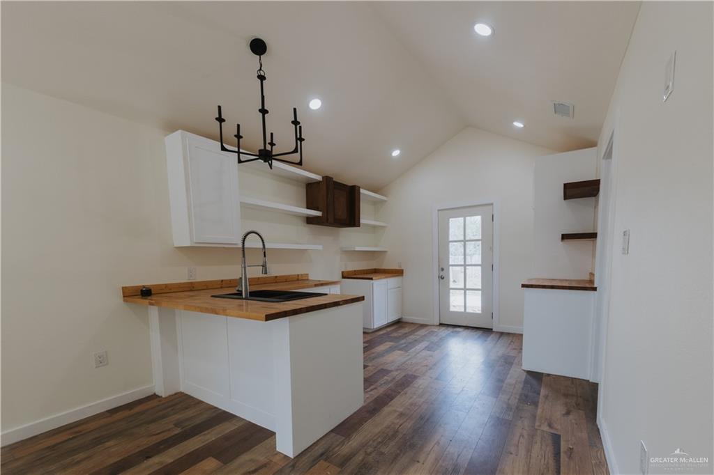 Photo 3 of 414 12th Avenue