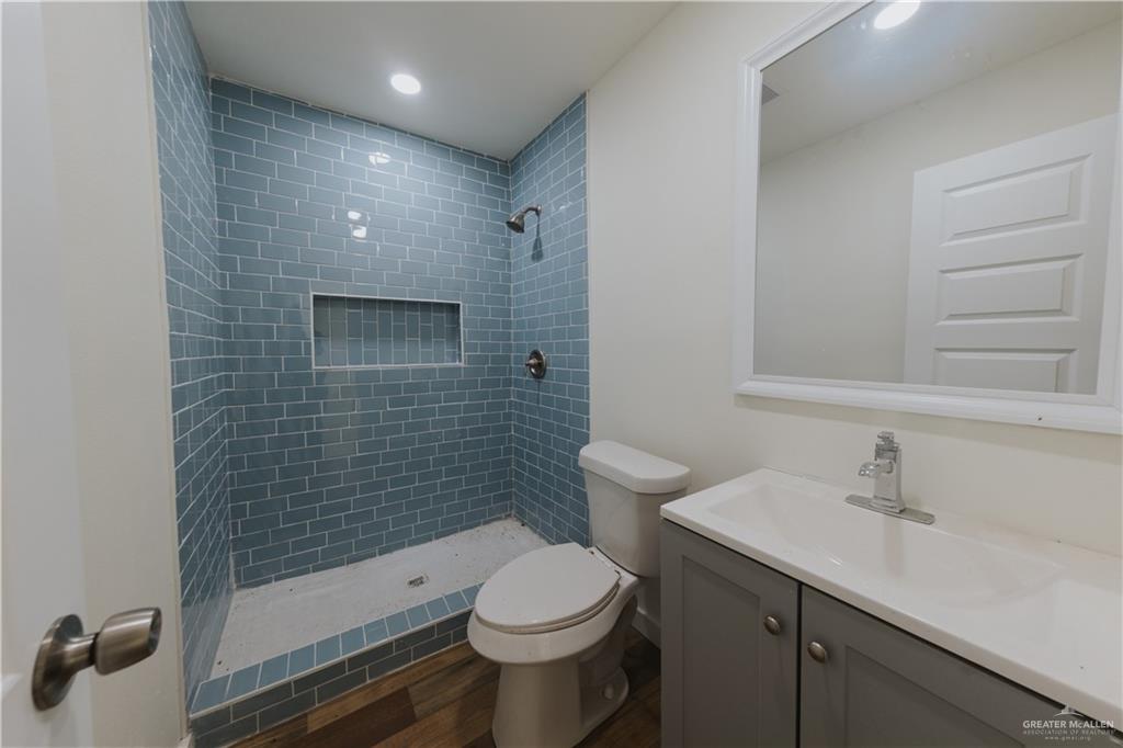 Photo 5 of 414 12th Avenue