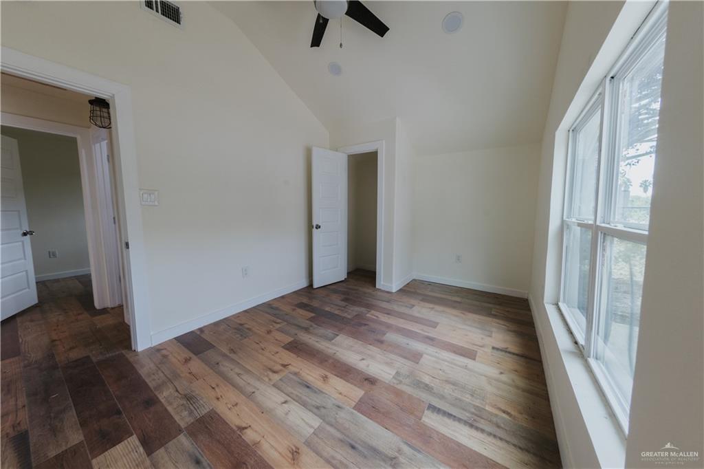Photo 6 of 414 12th Avenue