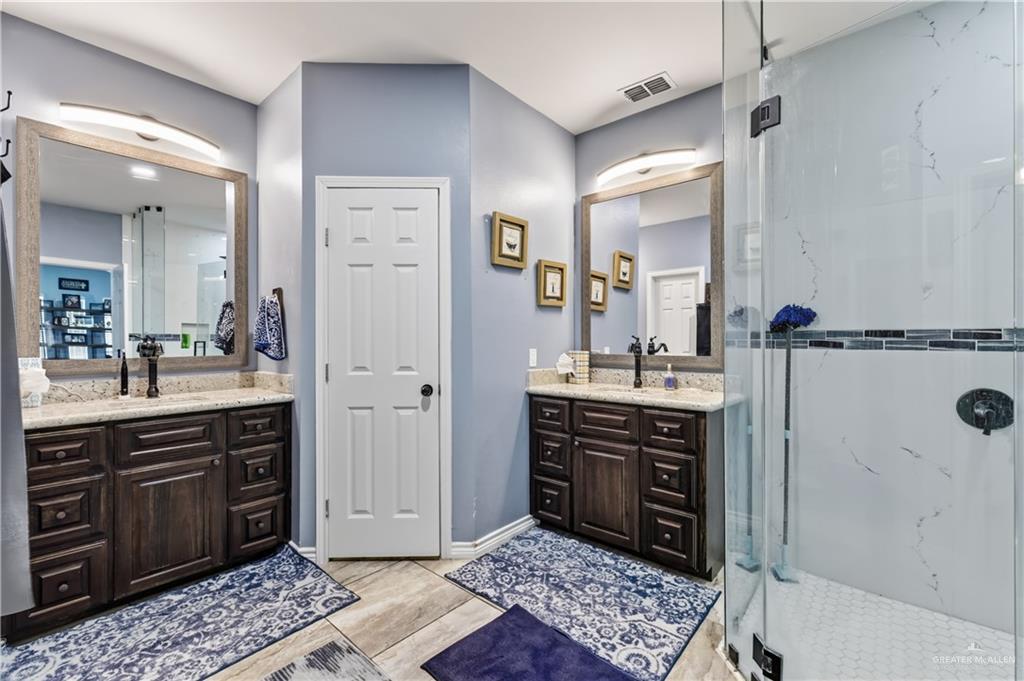 Photo 17 of 23622 Oak Knoll Drive