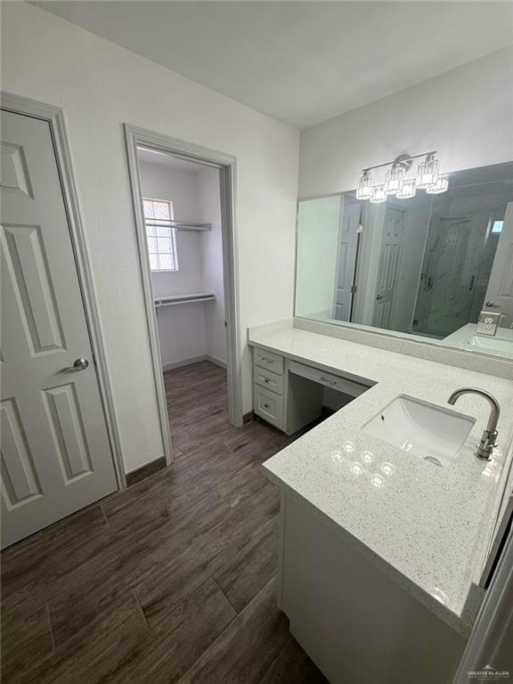 Photo 6 of 1004 Villas Del Norte Street