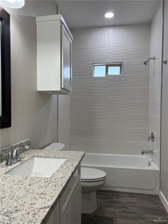 Photo 5 of 5609 Sandpiper Avenue #3