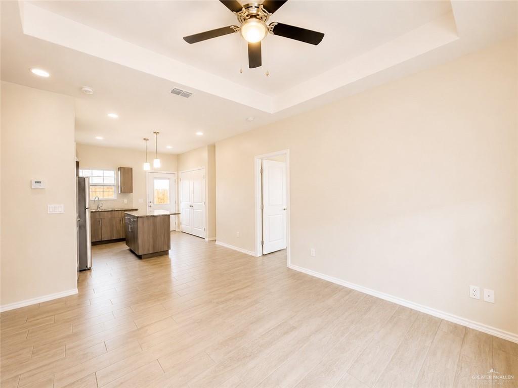 Photo 3 of 5106 Hiawatha Drive #4