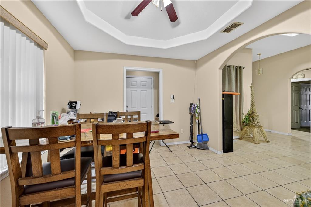 Photo 7 of 802 Thelma Drive