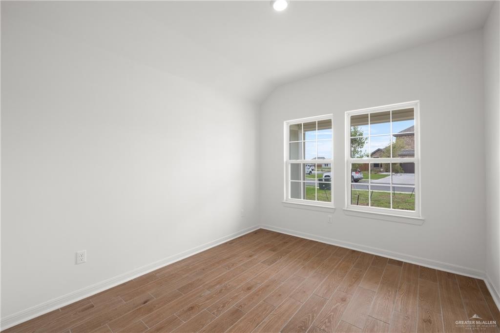 Photo 10 of 944 Star Flower Street