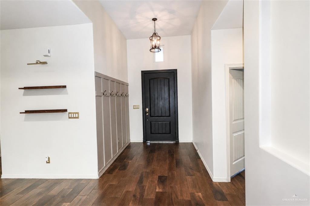 Photo 4 of 5305 Ginko Drive