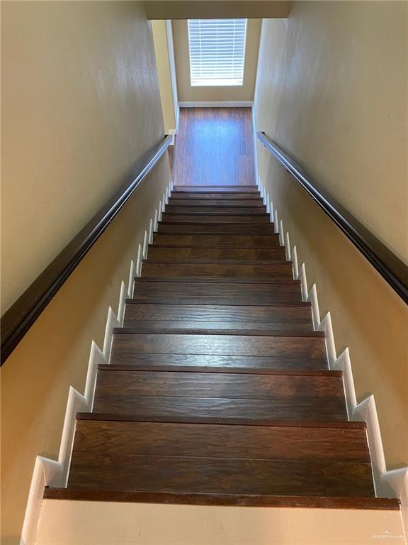 Photo 20 of 1204 Pineridge Avenue #4